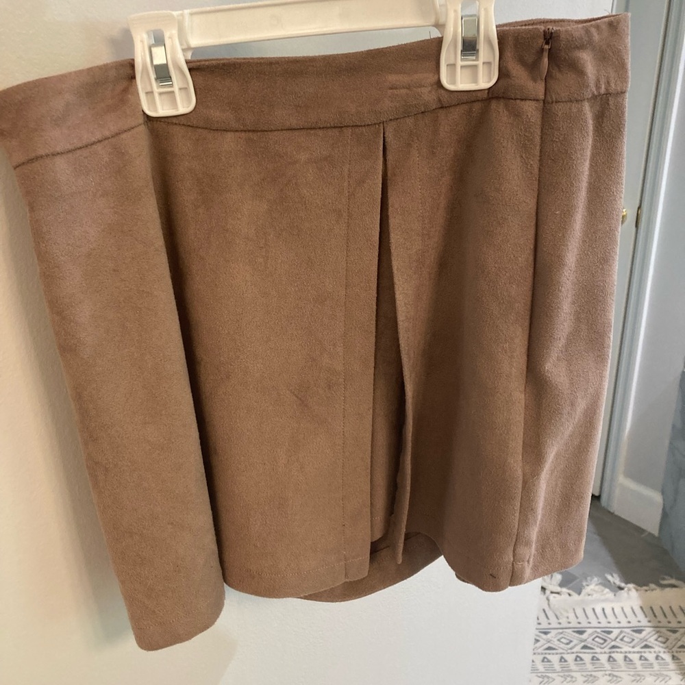 Altar’d state women’s tan suede skort size large